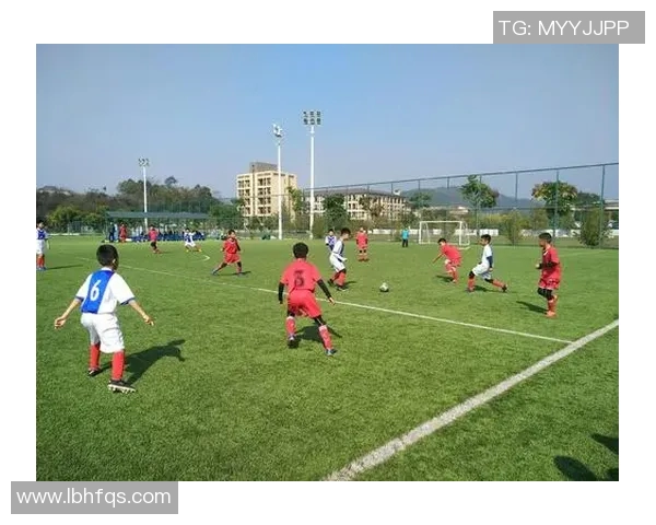 湛江体育场精彩足球比赛直播全程回顾与精彩瞬间分享