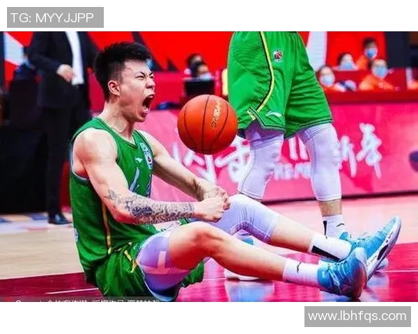 张镇麟：从篮球新星到国家队核心的成长之路与奋斗历程