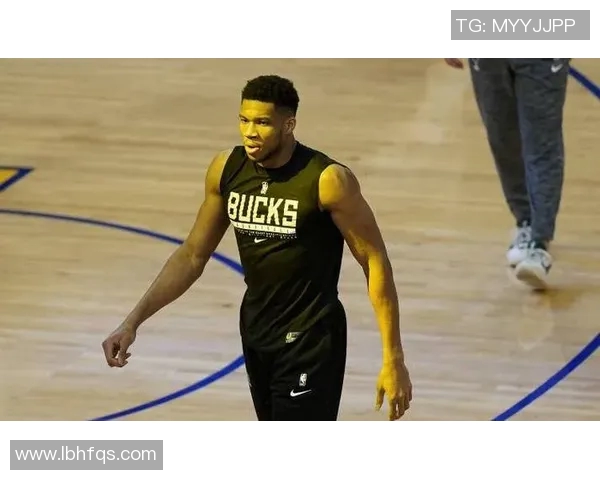 雄鹿大胜尼克斯，字母哥贡献全面数据，球队势不可挡